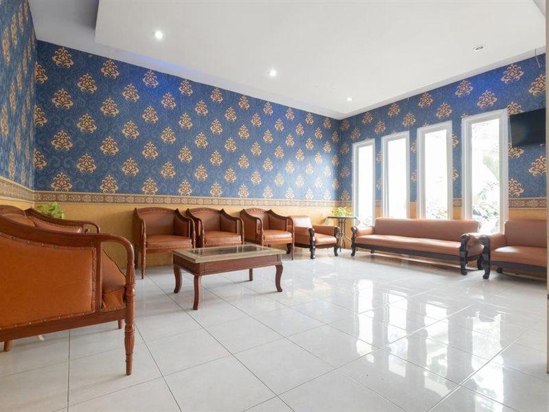 Spot On 2419 Rumah Nugraha Hotel Syariah Джокякарта Екстериор снимка