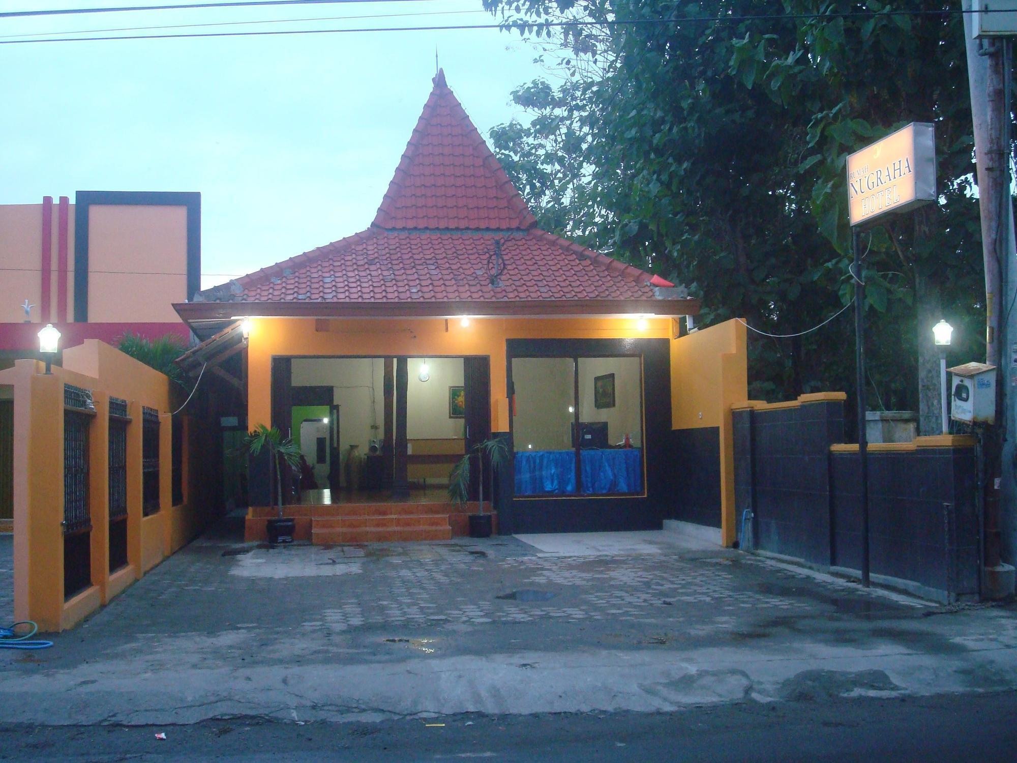Spot On 2419 Rumah Nugraha Hotel Syariah Джокякарта Екстериор снимка