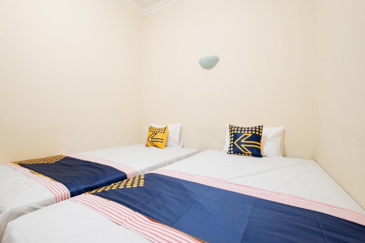 Spot On 2419 Rumah Nugraha Hotel Syariah Джокякарта Екстериор снимка